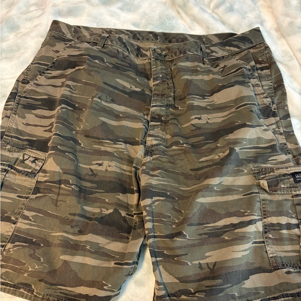 Wrangler Camouflage Cargo Shorts